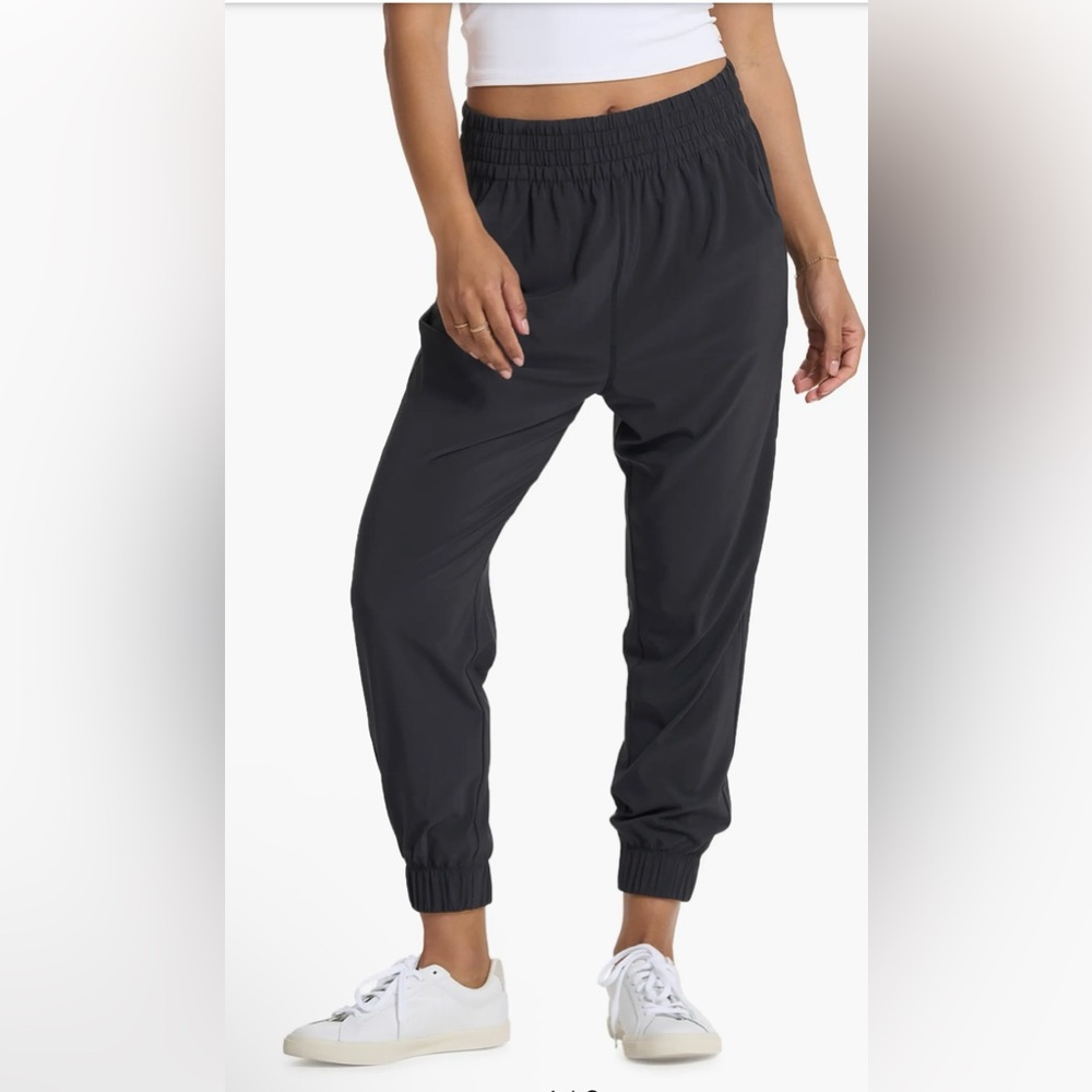 Vuori Women's Black Jogger Pants